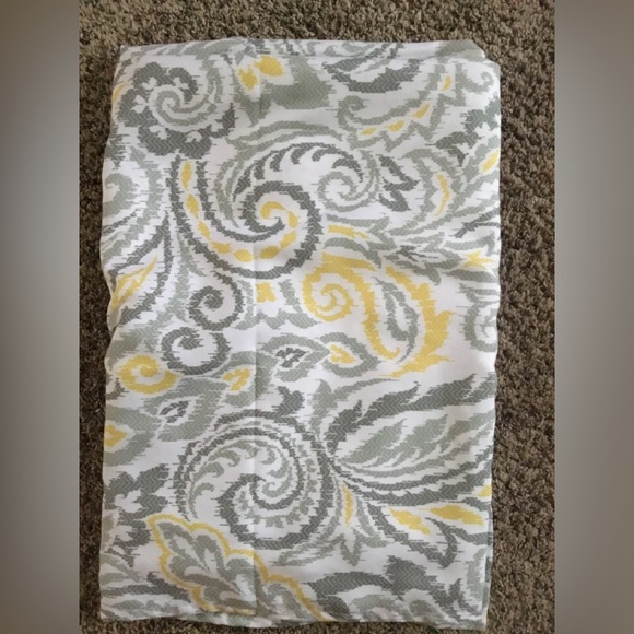 Threshold shower curtain. - Picture 3 of 5